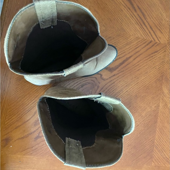 Rampage tan cowboy Boots - Picture 3 of 11